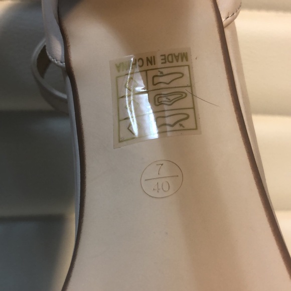 Heels - Picture 5 of 6